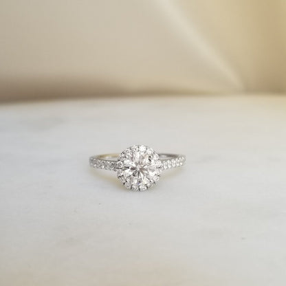 0.80 CT Round Halo CVD F/VS1 Diamond Engagement Ring