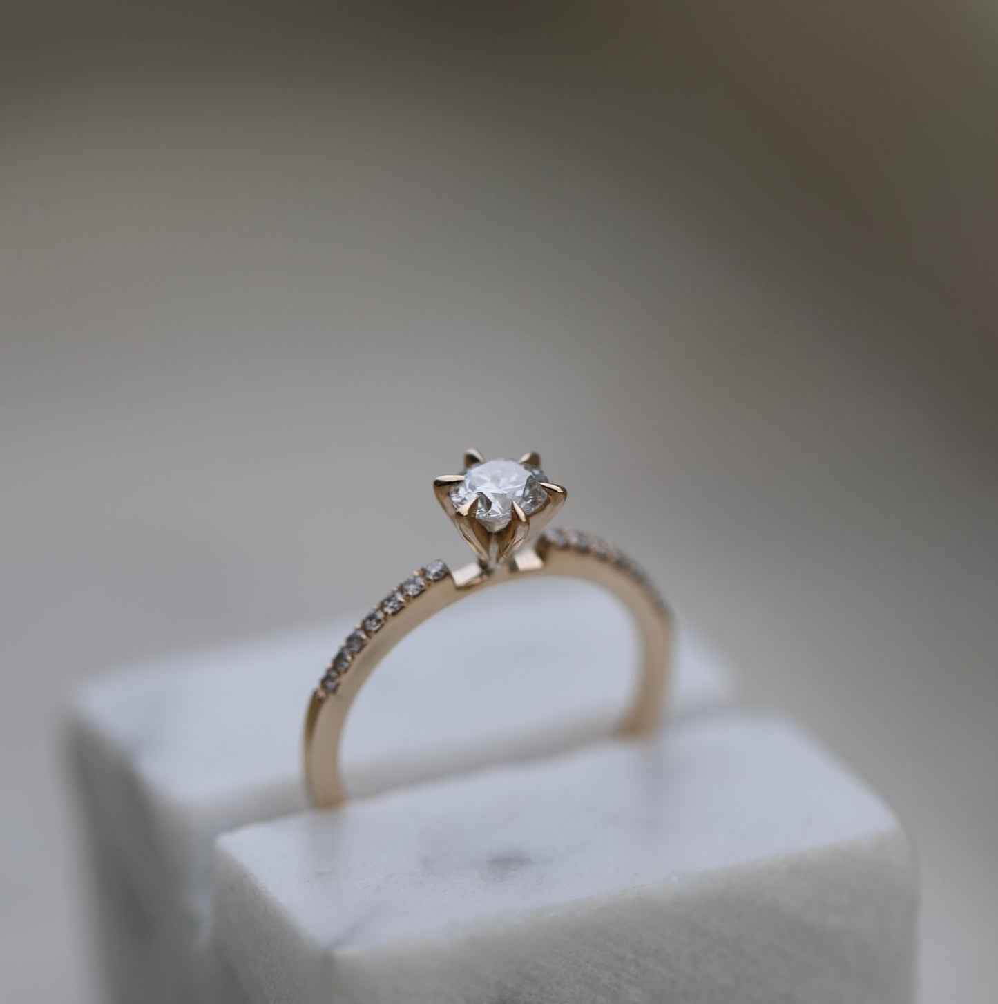 0.50 CT Round Solitaire CVD E/VS1 Diamond Engagement Ring